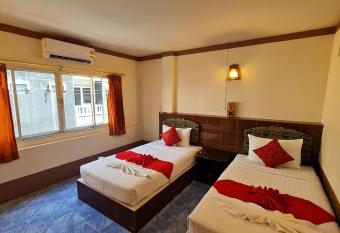 Vech Guesthouse Patong allows 18 year olds to book a room