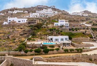 Crystal Light Pool Villa Mykonos has Balcony rooms
