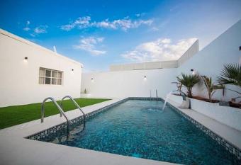 ALNASSEM RESORT has Balcony rooms