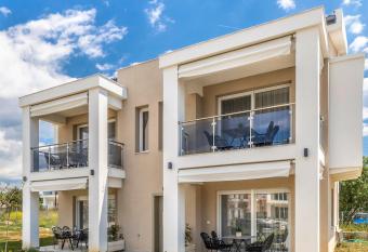 Bianco Mare Studios-Apartments has Balcony rooms