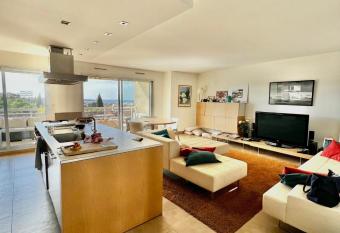 Antibes sea view swimming pool air conditioning and parking has Balcony rooms