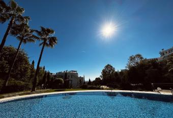 La Quinta Greens has Balcony rooms