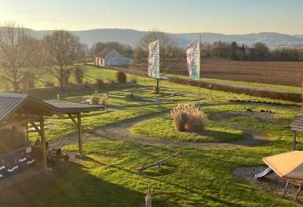 Ferienwohnungen auf dem Erlenhof has Balcony rooms