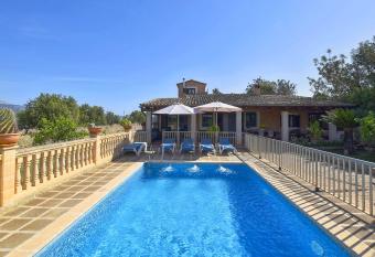 Tramuntana has Balcony rooms