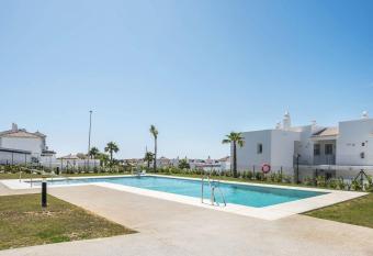 Apartamento Poniente has Balcony rooms