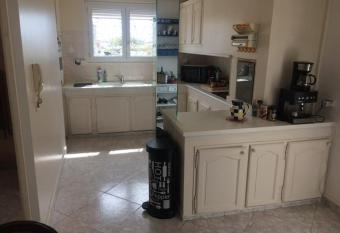 Maison S  te has Balcony rooms