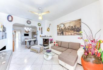 Casa Luna has Balcony rooms