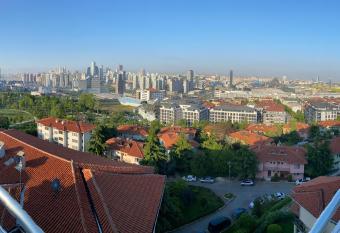 Beylikd  z   b  lgesinde tarz daire has Balcony rooms