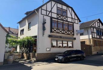 Hotel Bettelhaus allows 18 year olds to book a room