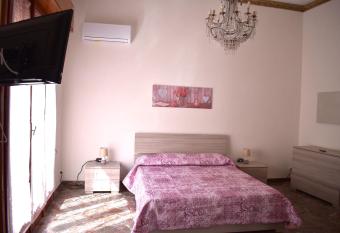 Affittacamere Dante has Balcony rooms