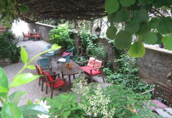 Albergo Sangalli has Balcony rooms