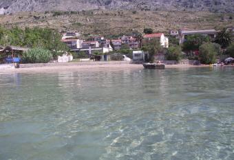 Apartments Ticinovic has Balcony rooms