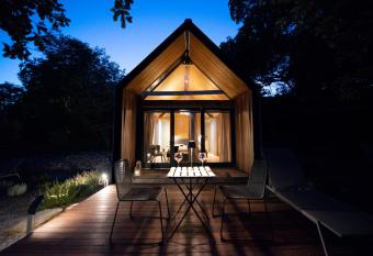 Moon - Tiny house from Callin Wines allows 18 year olds to book a room