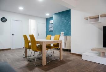 Apartamento La Plana has Balcony rooms