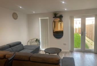 Eaglet luxury home has Balcony rooms