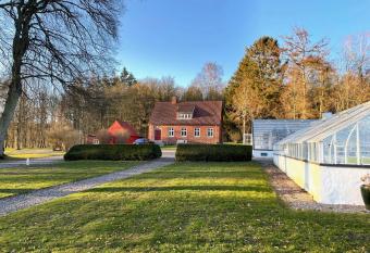 Havehuset i ren  ssance parken has Balcony rooms