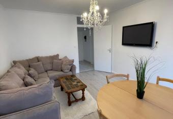 Grand appartement Annemasse allows 18 year olds to book a room