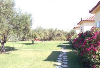 Phyllida Guest House - M3 has Balcony rooms