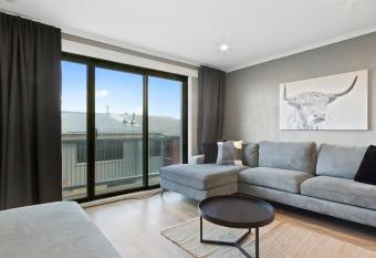 Lawlers 29 allows 18 year olds to book a room