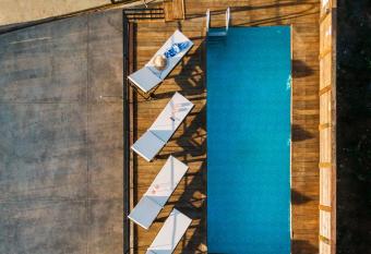 * * *Ammira Mare* *Maisonette near sea with pool has Balcony rooms