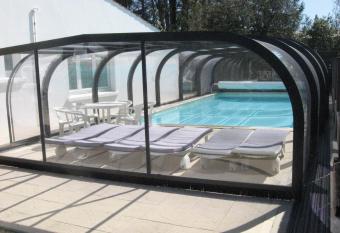 Aux Dunes de L  Abbaye has Smoking/Balcony rooms