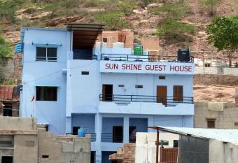 Sunshine Guest House & Restaurant has Balcony rooms