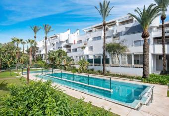 Vitania Cala de Mijas has Balcony rooms