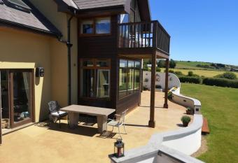 Ocean view has Balcony rooms