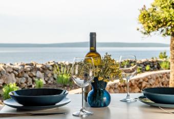 KU  A OD SOLI has Balcony rooms