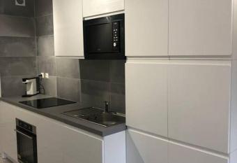 Studio 25m2 hyeres plages has Balcony rooms