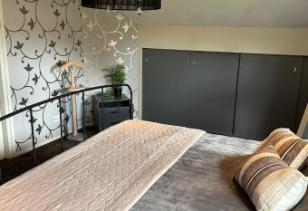 BNB Brabant Business & Leisure Suite allows 18 year olds to book a room