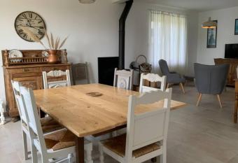 Maison du Loch, Pointe du Raz has Balcony rooms