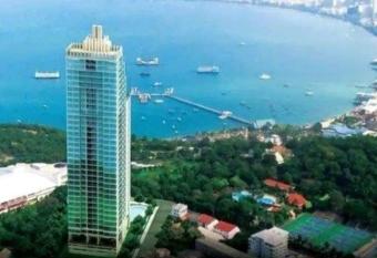 Pattaya sky high floor sea view 2bedroom allows 18 year olds to book a room