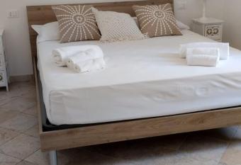 Freshwater pirates gaeta vecchia allows 18 year olds to book a room