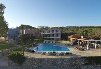 Blue Waves Apartments has Balcony rooms