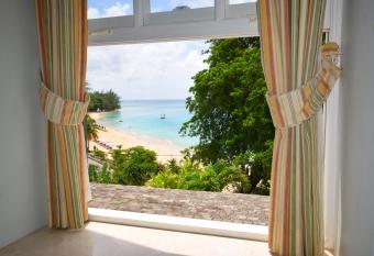 Beacon Hill has Balcony rooms