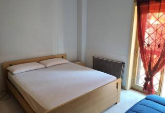 Relax bilocale Zona Mare /Giarre Taormina has Balcony rooms