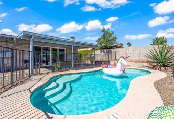 Rainbow Retreat - Pool - 4 bd - Games has Balcony rooms
