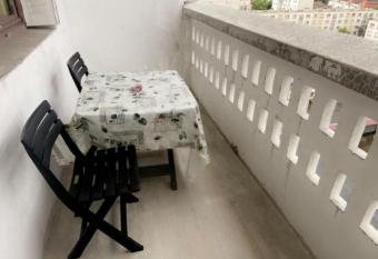Joli appartement t3 has Balcony rooms