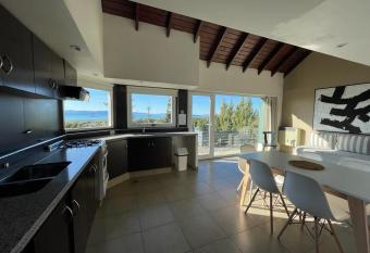 MI CASA TU CASA has Balcony rooms