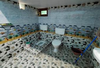 vanvas - the Selva home allows 18 year olds to book a room