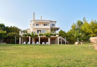 Waterfront 5BR Villa near Porto Heli by JJ Hospitality has Balcony rooms