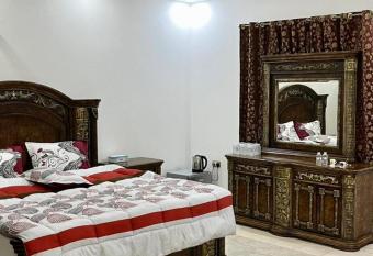 Alkhowad has Balcony rooms