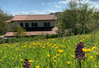 Butterflies Rest has Balcony rooms