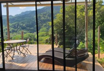 Cabina Brisa Escondida - Walking distance from river has Balcony rooms