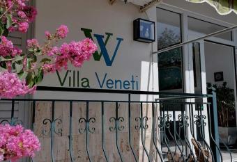 Villa Veneti has Balcony rooms