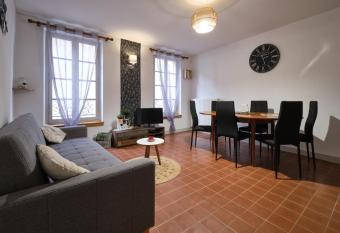 Bel Appartement T3 allows 18 year olds to book a room