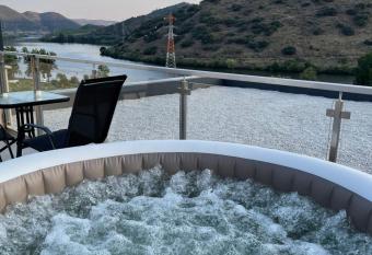 Douro Visit House has Balcony rooms