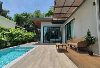 3 BR Pool Villa in Boat Lagoon Phuket has Balcony rooms