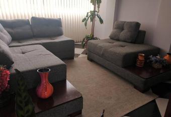 Aparamento cerca a cl  nica Medl  ser Univ Boyac   allows 18 year olds to book a room